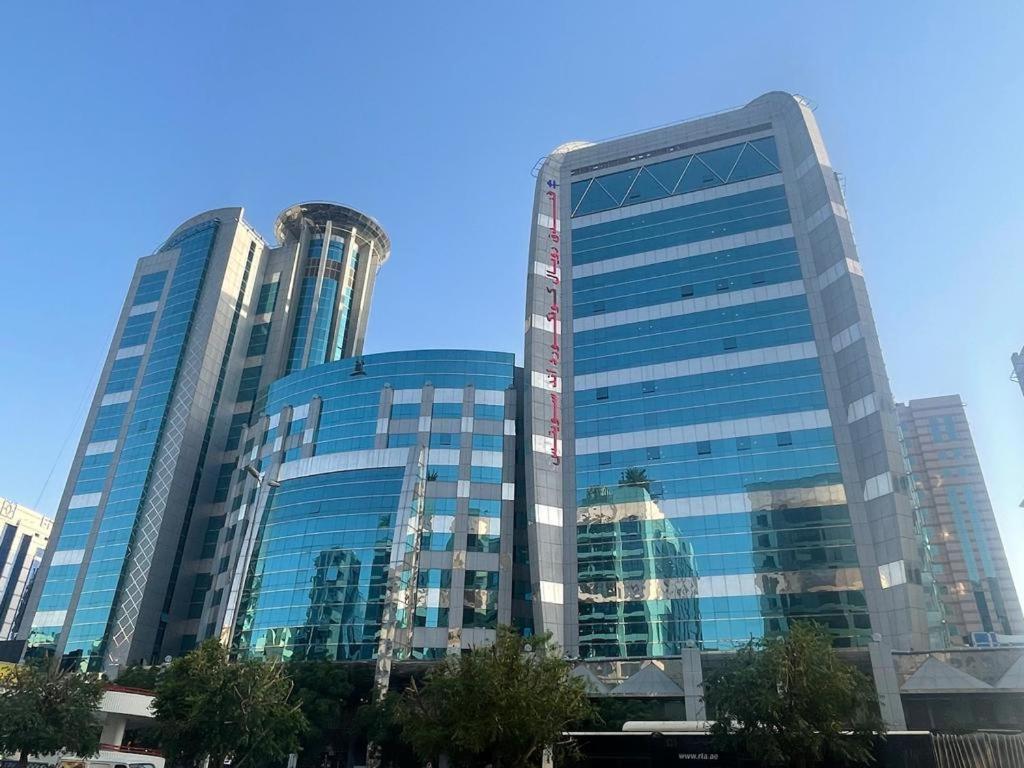 Royal Concorde Hotel & Suite Dubai Exteriör bild