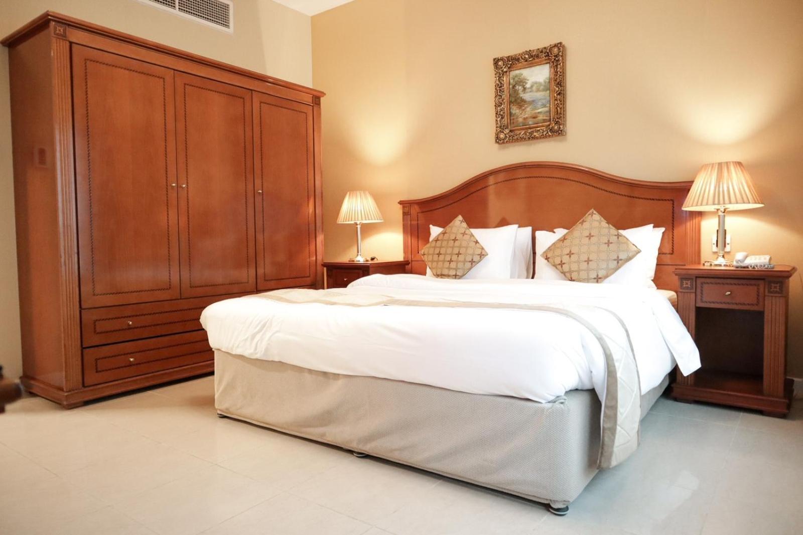 Royal Concorde Hotel & Suite Dubai Exteriör bild